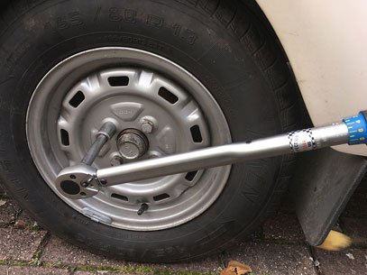 Checking and re-torquing caravan wheel nuts
